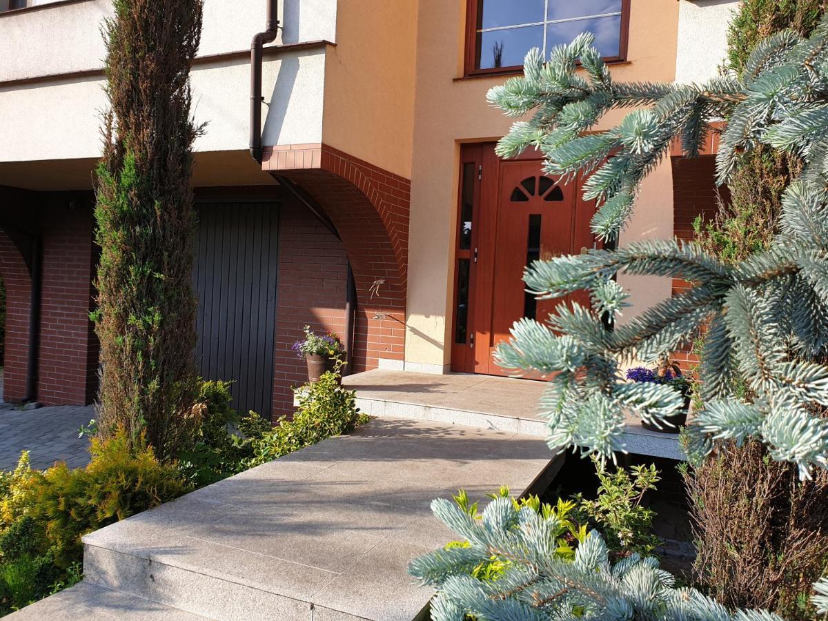 אוגוסטוב Apartamenty I Pokoje U Beaty מראה חיצוני תמונה